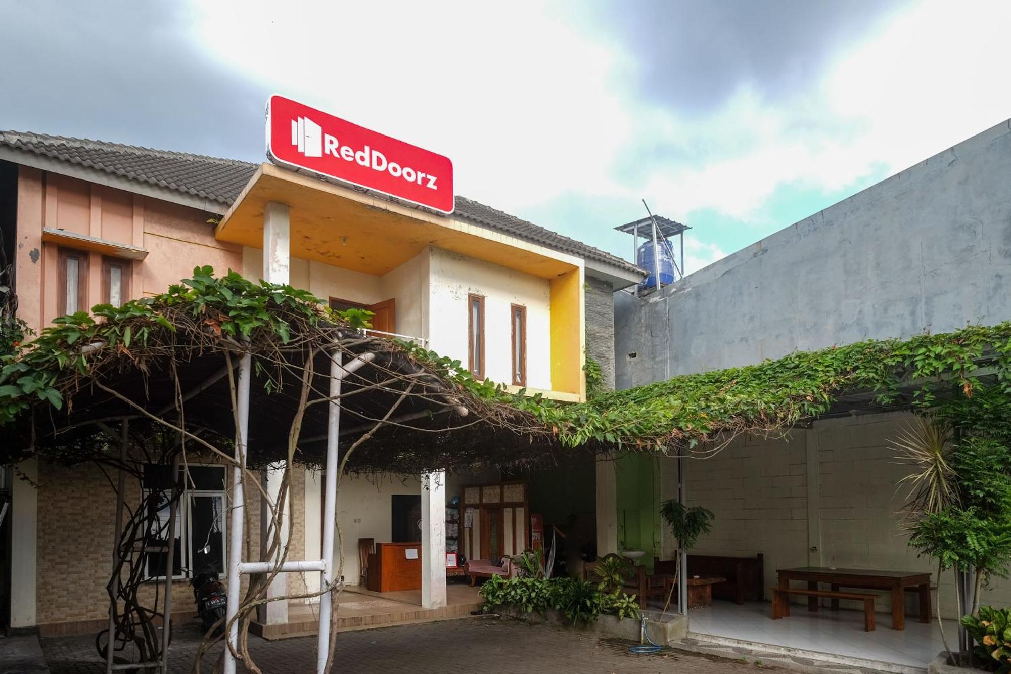 Reddoorz Syariah Near Pakuwon Mall Jogja Kejayan Exteriér fotografie